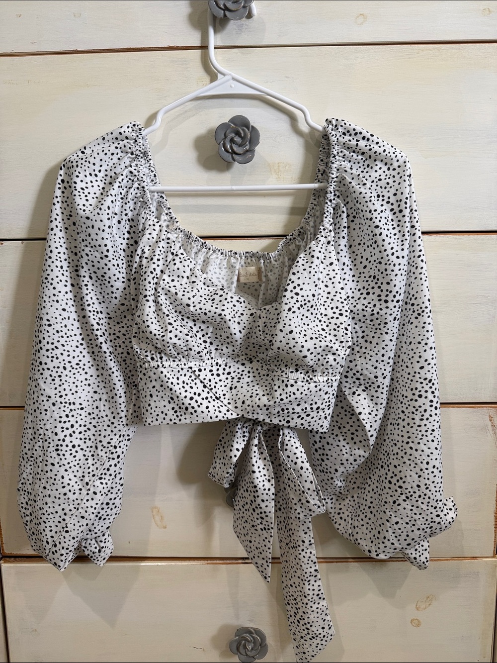 Altar'd State White and Black Polka Dot Tie-Front Puff Sleeve Crop Top